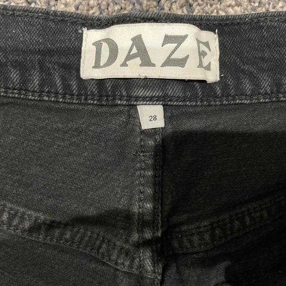 SOLD✨ DAZE vintage Denim shorts - Picture 5 of 7